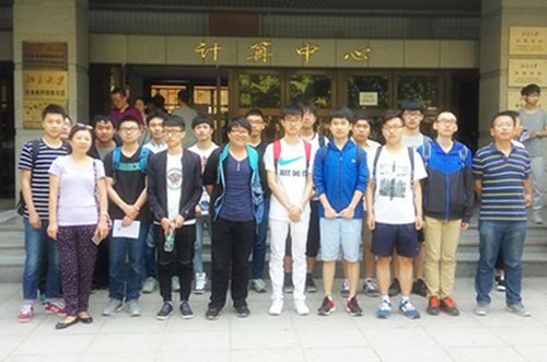 http://news.hrbust.edu.cn/__local/4/90/09/915C27BF22ABF4266A628A1BC38_EAB54658_907B.jpg